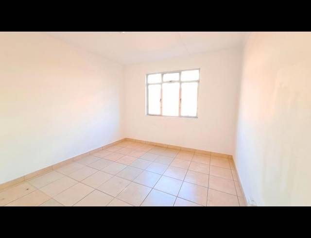 2 BEDROOM PROPERTY TO RENT IN SEA VIEW